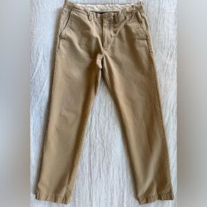 J.Crew Men’s Broken-In Chino - Urban Slim - 32x32 - Khaki